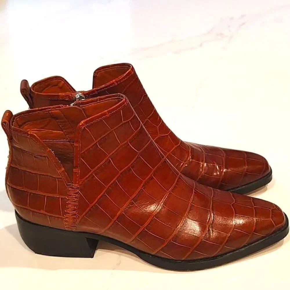 Sarto by Franco Sarto Asti Brown Croc Embossed Leather Ankle Boots Size 6